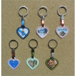 Porte clés forme de coeur avec doming personnalisable