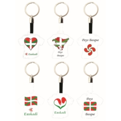 Porte-clés en métal forme Tee-shirt décors Pays Basque