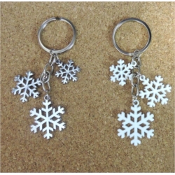Porte clés flocons de neige chromé - blanc 