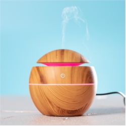 Humidificateur diffuseur aromatique intégré lum LED+cable USB 1/50